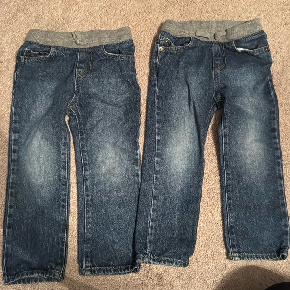 The Childrens Place, toddler boy Size 3T Set of 2 Jeans